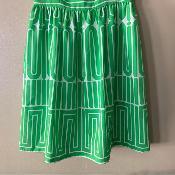 Unique Trina Turk Green and White Striped Dress Size 2 - Picture 6 of 10